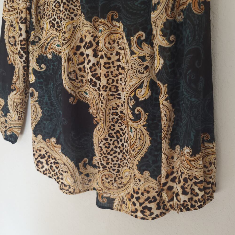 Chicos Womens Blouse Chicos 1 Standard Size 8 Leopard Print Sheer Lightweight - Picture 6 of 12